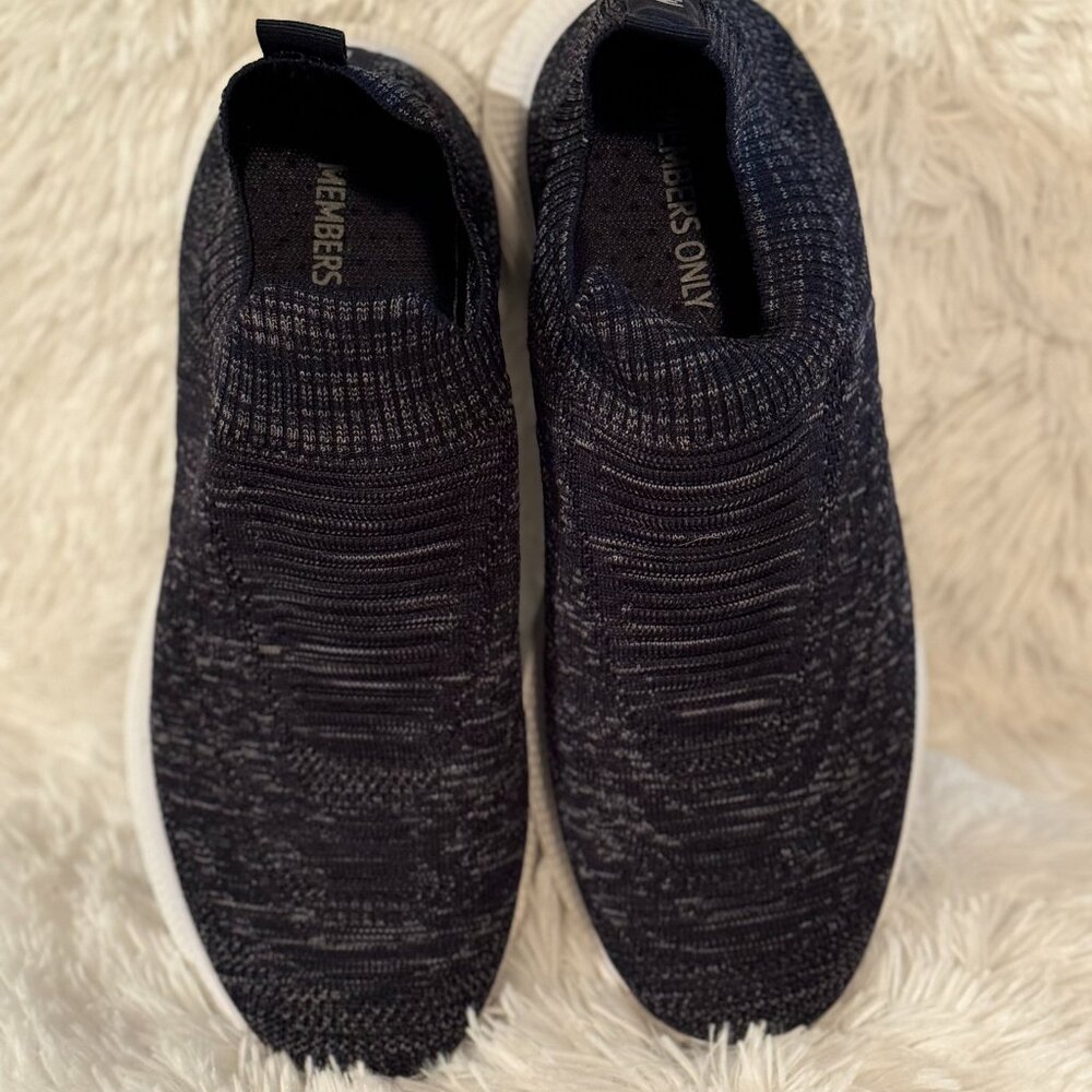 Members Only - Size 11 - Navy Blue & White